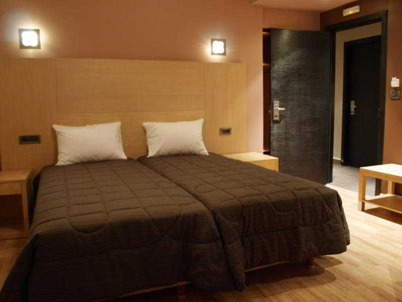 Hotel Areos 3*
