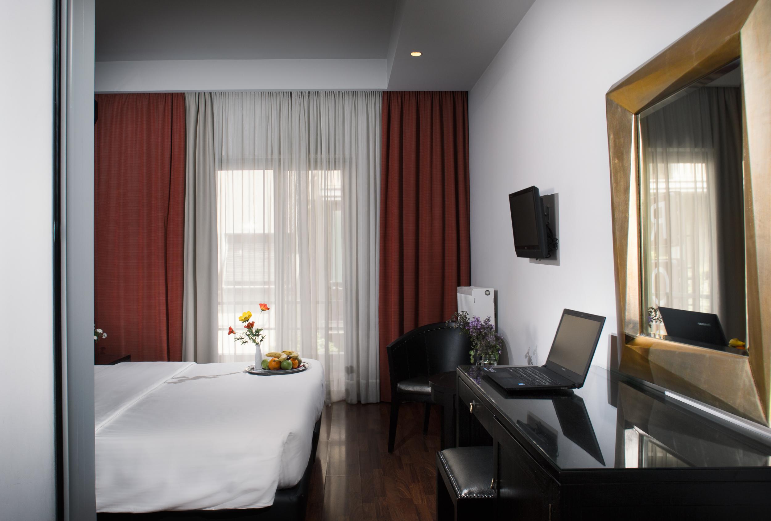 Areos Hotel 3*